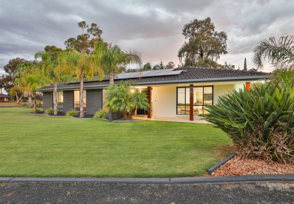 13 Tireel Drive, NICHOLS POINT VIC 3501 | One Agency Mildura